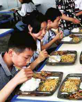 “營養(yǎng)餐”改善甘肅省農(nóng)村學生營養(yǎng)狀況