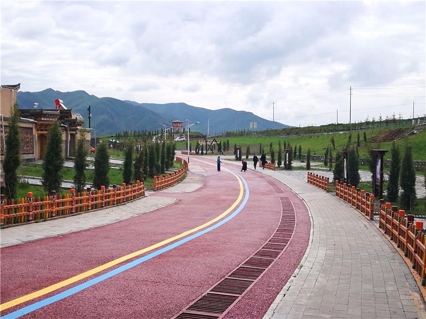 甘肅甘南州夏河縣安果村：吃上“旅游”飯，安心奔小康