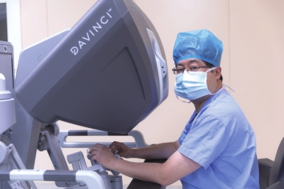 蘭大二院院長王?。捍筢t(yī)精誠“微視野”下可有大作為