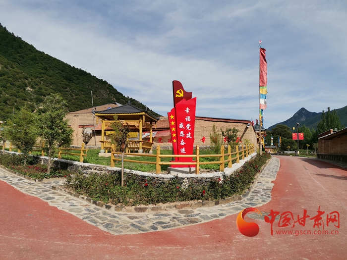 【蘭大新聞學(xué)子重走西北角】甘南迭部：村民吃上“文化飯”，搭上“旅游車”
