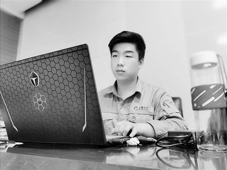 總書記的話兒記心間丨還沒畢業(yè)，工作就落實(shí)了!