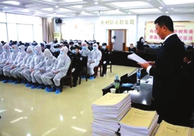 天水秦州區(qū)開審18人涉惡案 被控涉嫌敲詐勒索、尋釁滋事、開設(shè)賭場(chǎng)等