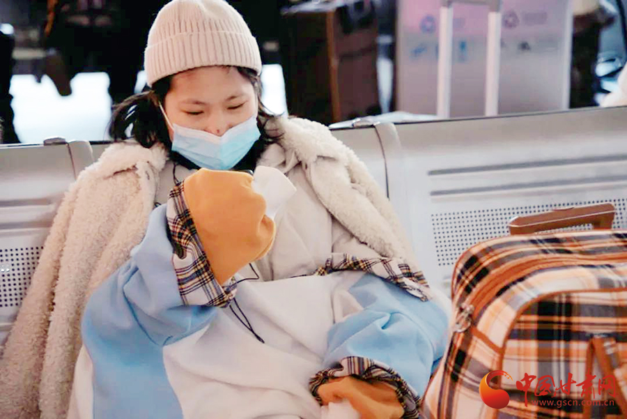 春運(yùn)故事：歸途的車站，有溫情、愛情，還有堅(jiān)守