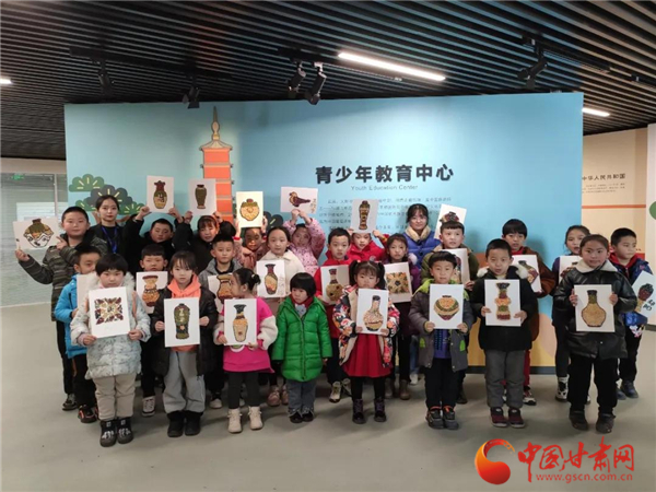 博物館里過(guò)臘八 武威這些孩子用五谷拼文物！