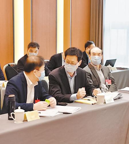 【建言獻策】劉仲奎委員：加強鄉(xiāng)村教師隊伍建設