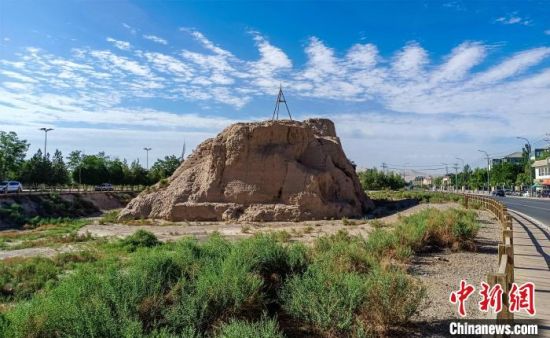 圖為沙州郡城遺址公園古遺址?！⊥醣筱y 攝
