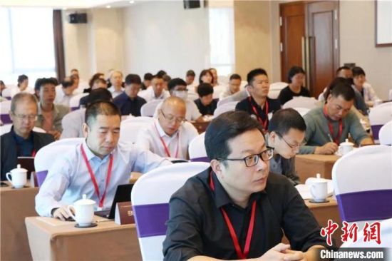 圖為“明清時(shí)期河西走廊社會(huì)變遷”學(xué)術(shù)研討會(huì)現(xiàn)場(chǎng)?！∥渫行侣剛髅郊瘓F(tuán)供圖