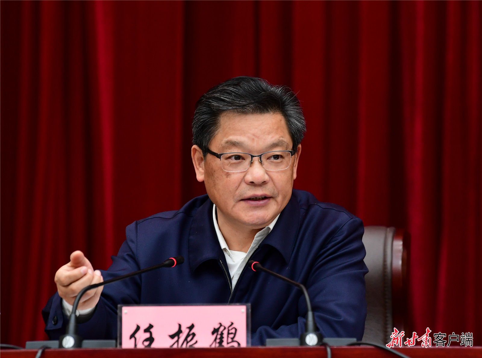 任振鶴在全省新型城鎮(zhèn)化工作推進會議上強調(diào)：凝心聚力抓落實、蹄疾步穩(wěn)向前進，奮力推進新型城鎮(zhèn)化建設再上新臺階