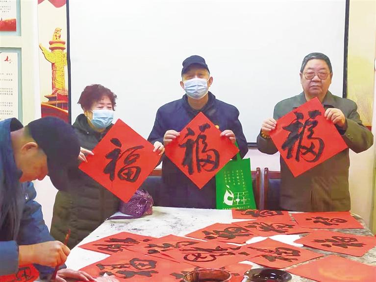 蘭州：“幸福敲門 新春送?！被顒?dòng)情暖萬(wàn)家