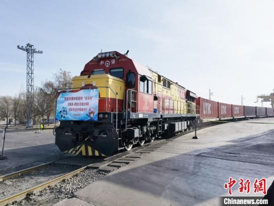 甘肅企業(yè)走出去“危中育新機” “借船出?！蓖貒H市場