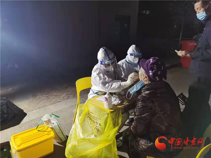 專家詳解新版新冠診療方案：為何輕型病例可以不住院了？