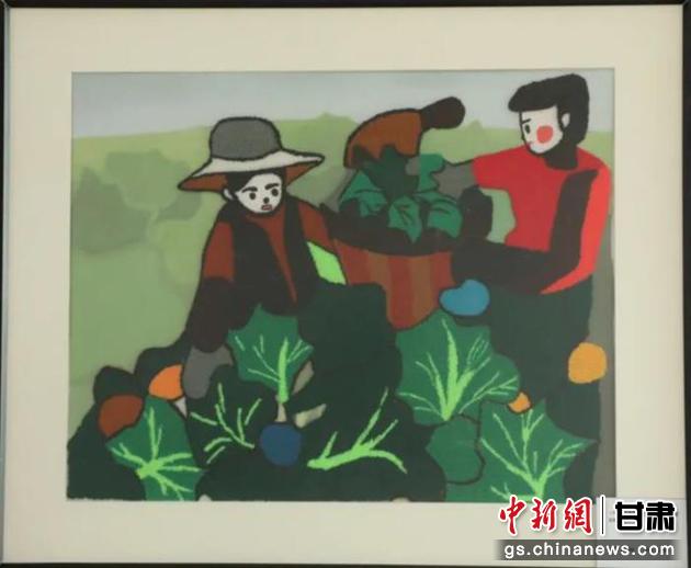 皋蘭縣高原夏菜項(xiàng)目幫助當(dāng)?shù)貗D女增收致富。刺繡 黃淑娟 繡稿 趙海科